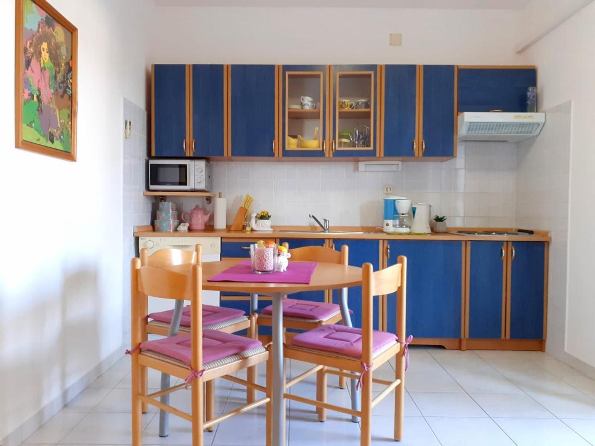 Apartments Borovina ボル エクステリア 写真